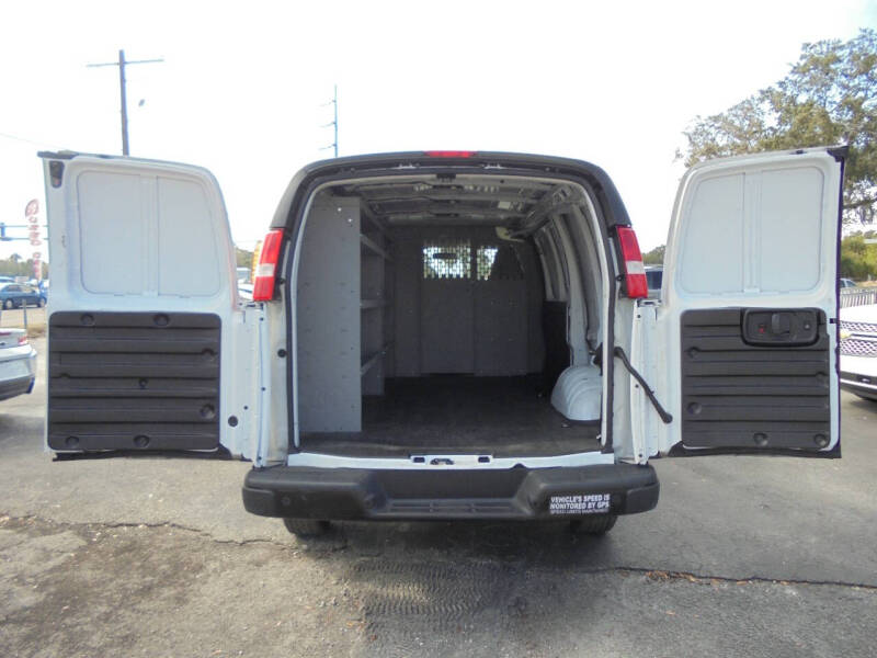 2022 Chevrolet Express 2500