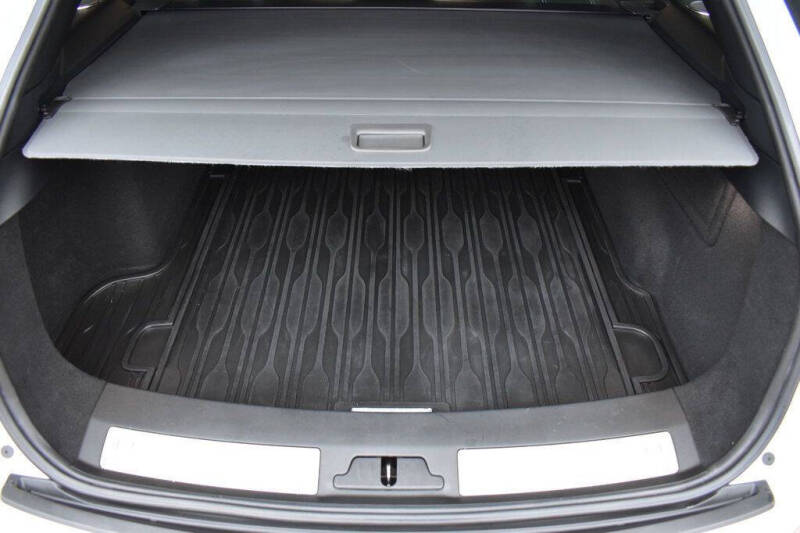 2019 Land Rover Range Rover Velar P340 R-Dynamic SE