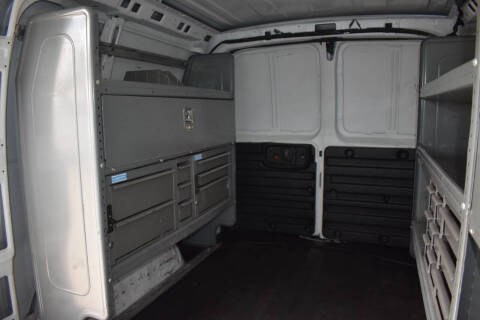 2017 Chevrolet Express 2500