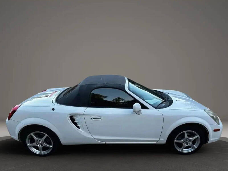 2005 Toyota MR2 Spyder