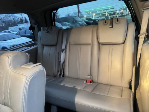 2016 Lincoln Navigator Select