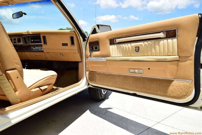 1986 Chrysler Le Baron Mark Cross Town and Country