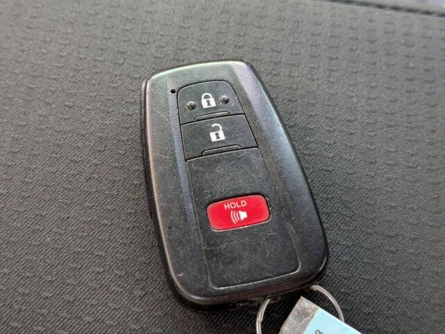 2020 Toyota Prius LE
