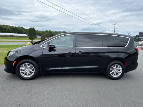 2026 Chrysler Voyager LX