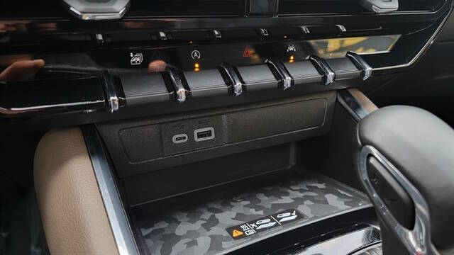 2024 GMC Canyon Denali