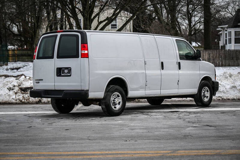 2021 Chevrolet Express 2500