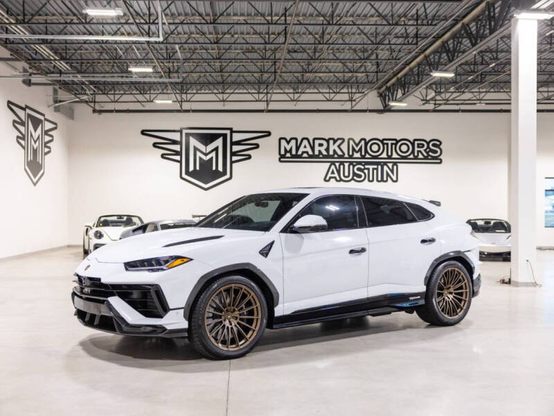 2023 Lamborghini Urus Performante