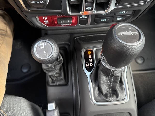 2025 Jeep Gladiator Willys