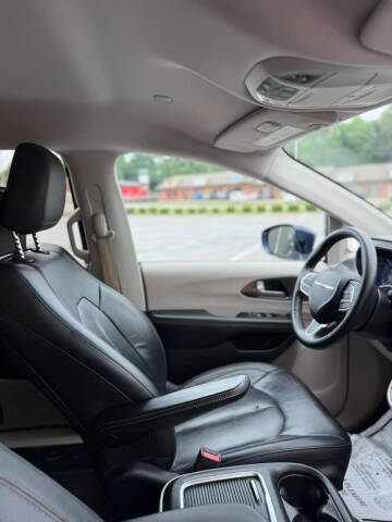2017 Chrysler Pacifica Touring-L Plus