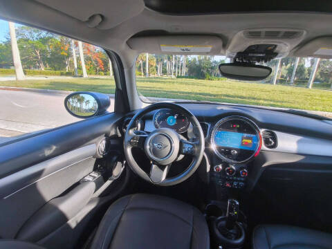 2023 MINI Hardtop 4 Door Cooper