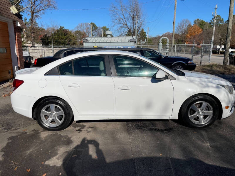 2013 Chevrolet Cruze 1LT photo 12