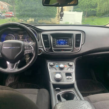 2016 Chrysler 200 for sale at FIVE FRIENDS AUTO in Wilmington DE