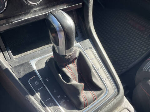 2017 Volkswagen Golf GTI S