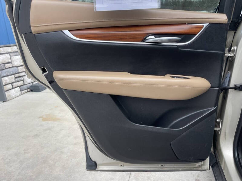 2017 Cadillac XT5 Platinum