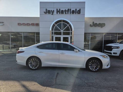 2024 Lexus ES 300h Luxury