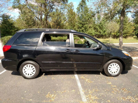 2009 Toyota Sienna for sale at Joe Scurti Sales in Lambertville NJ