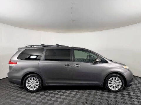 2013 Toyota Sienna