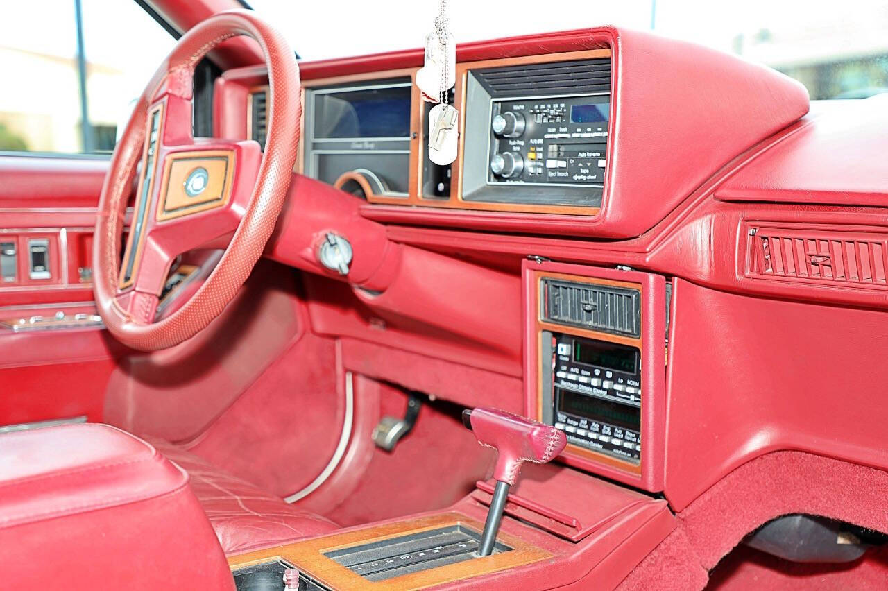 1988 Cadillac Eldorado Biarritz 39