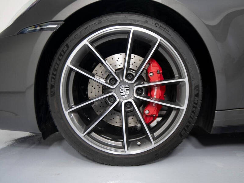 2024 Porsche 911 Carrera 4S