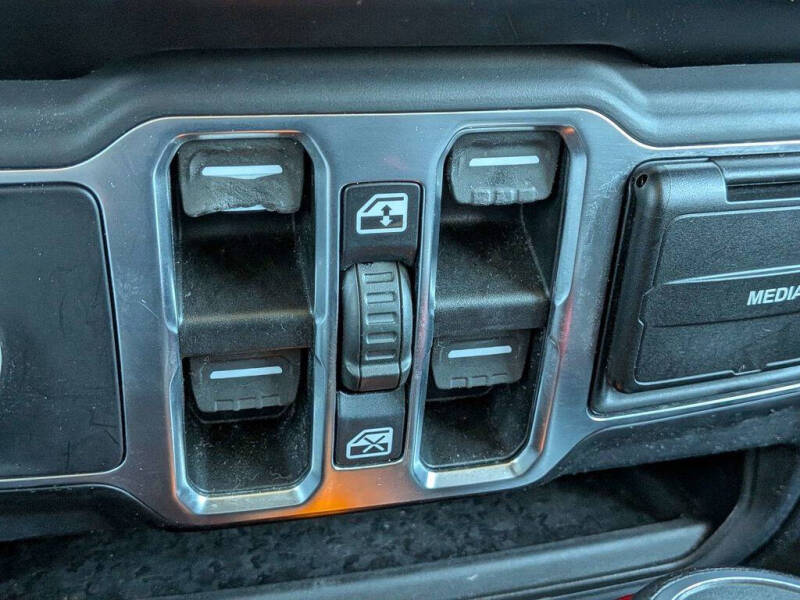 2021 Jeep Gladiator Willys
