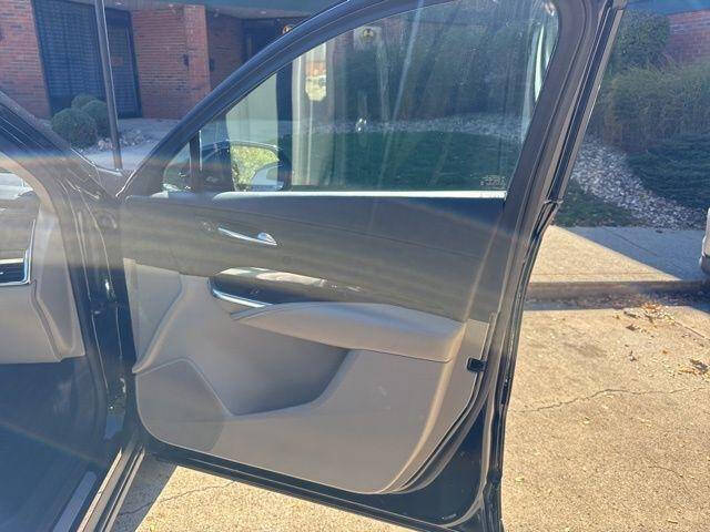 2021 Cadillac XT4 Luxury