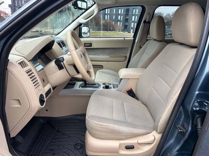 2011 Ford Escape XLT