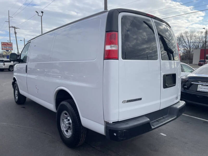 2019 Chevrolet Express 2500