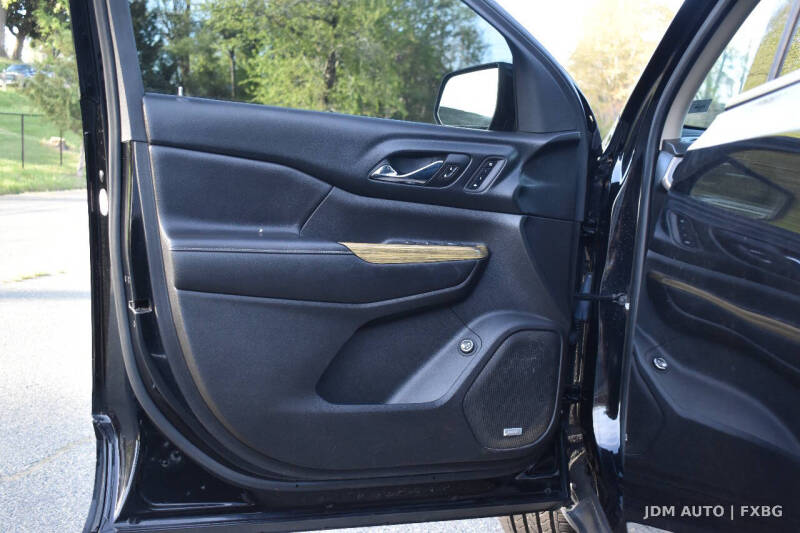 2017 GMC Acadia Denali