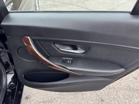 2018 BMW 3 Series 320i xDrive