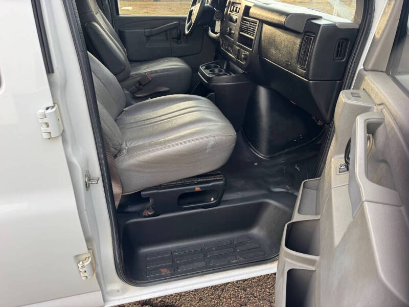 2018 Chevrolet Express LS 2500