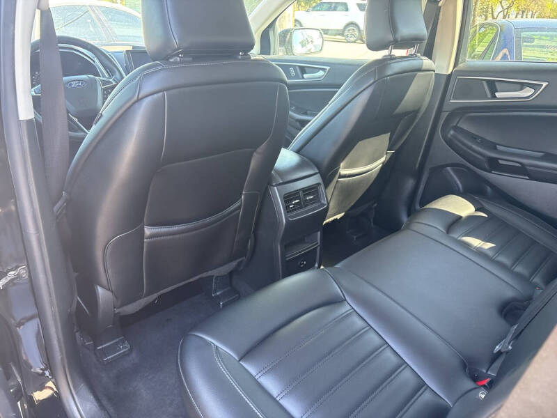 2022 Ford Edge SEL