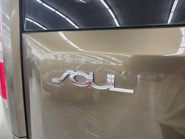 2012 Kia Soul +