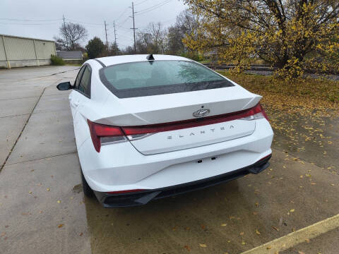 2021 Hyundai Elantra SE