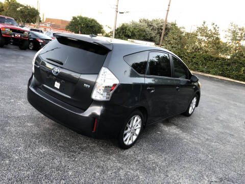 2012 Toyota Prius v Five