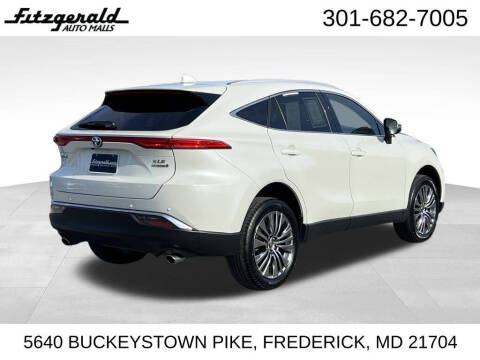 2022 Toyota Venza XLE