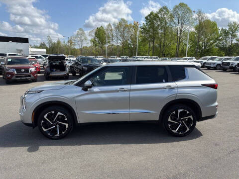 2022 Mitsubishi Outlander SE
