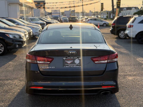 2017 Kia Optima LX