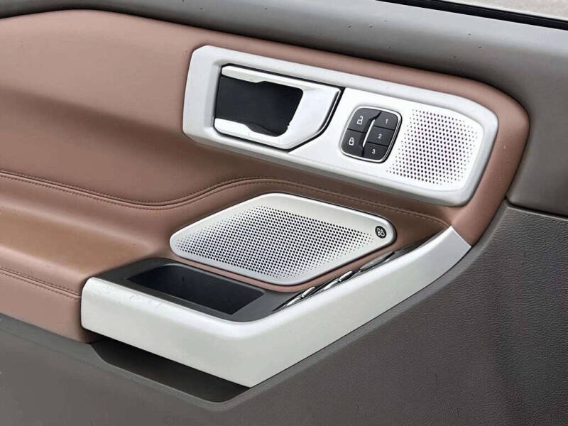 2021 Ford Explorer King Ranch