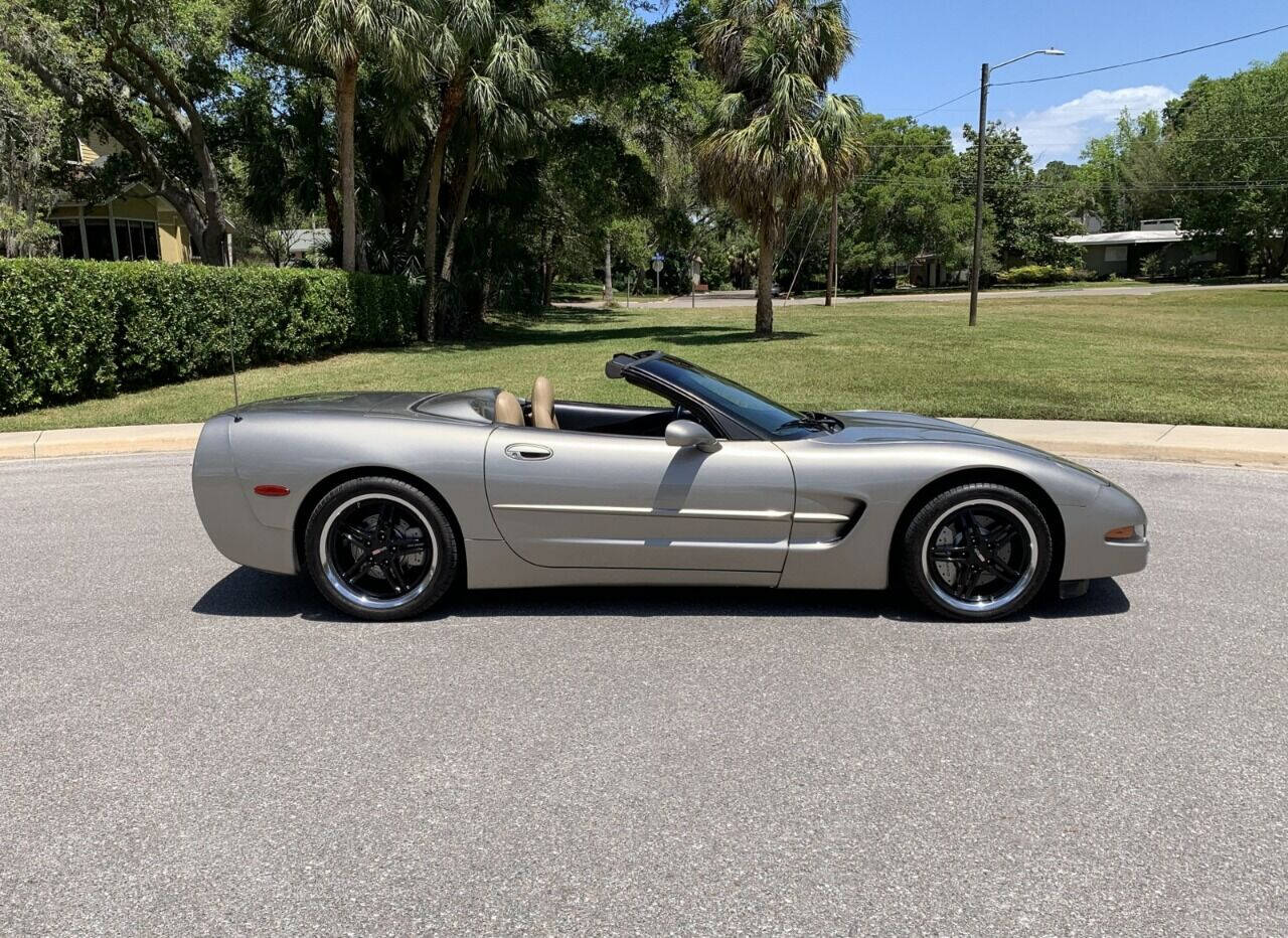 1998 Chevrolet Corvette 4