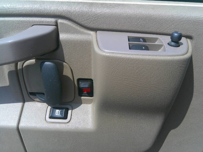 2023 Chevrolet Express 2500