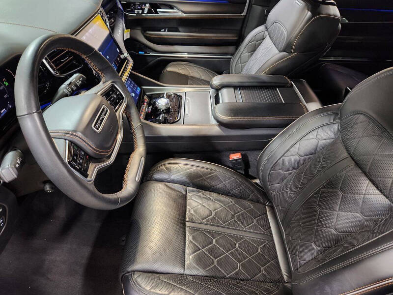 2024 Jeep Grand Wagoneer Series III Obsidian