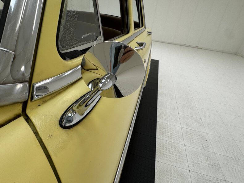 1954 Ford Crestline