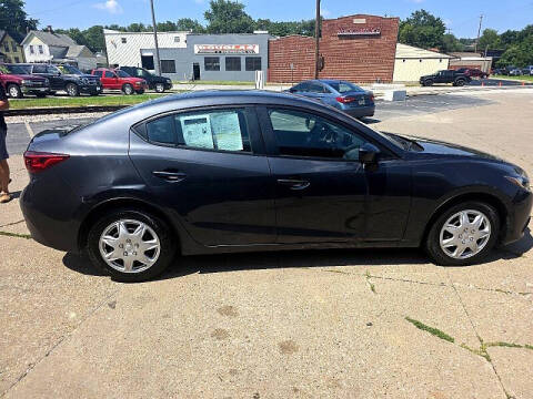 2015 Mazda MAZDA3 i Sport