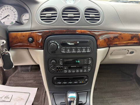 2001 Chrysler 300M
