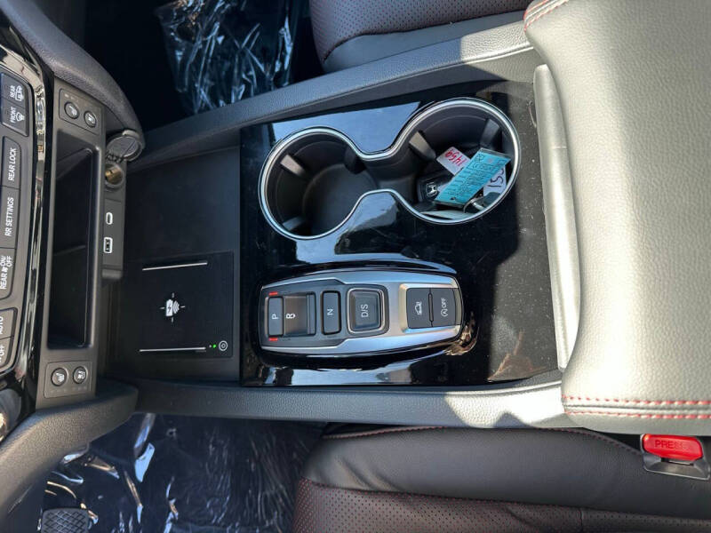 2026 Honda Ridgeline Black Edition Two-Tone