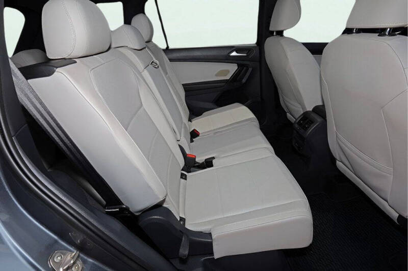 2021 Volkswagen Tiguan SE R-Line Black