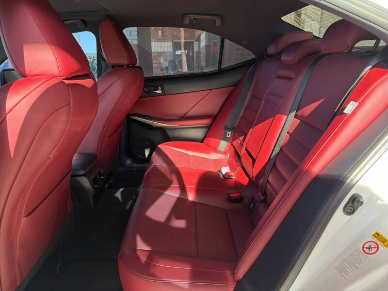 2016 Lexus IS 200t