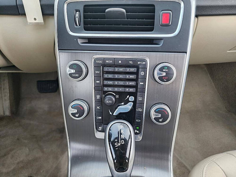 2016 Volvo S60 T5 Drive-E Premier