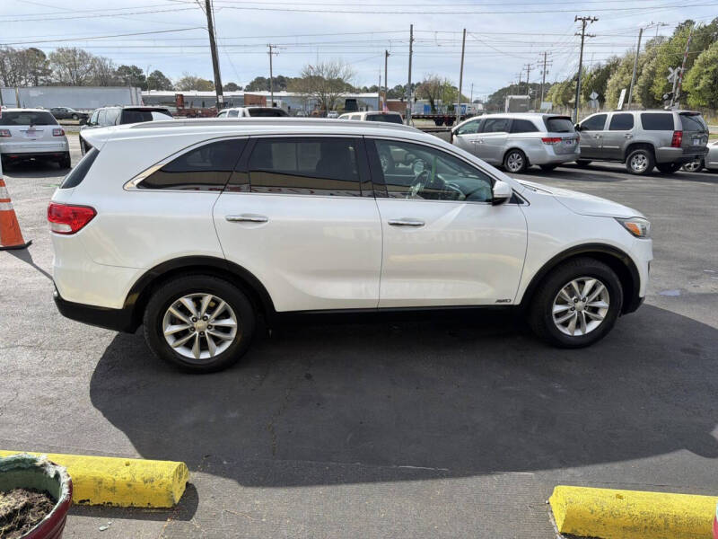 2016 Kia Sorento LX