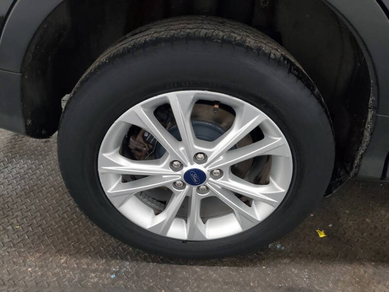 2019 Ford Escape SE